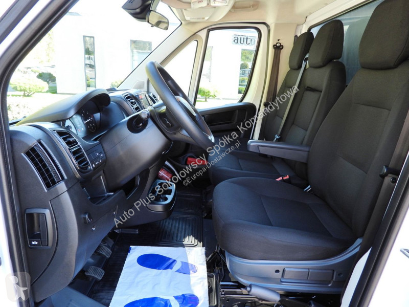 Samochód dostawczy Toyota MAX
