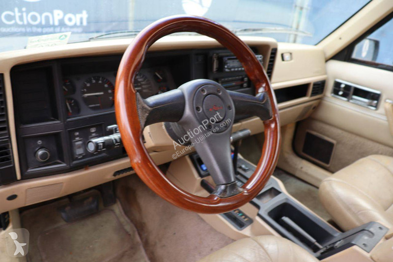 Véhicule utilitaire Jeep Limited