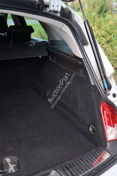 Véhicule utilitaire Opel Sports SW