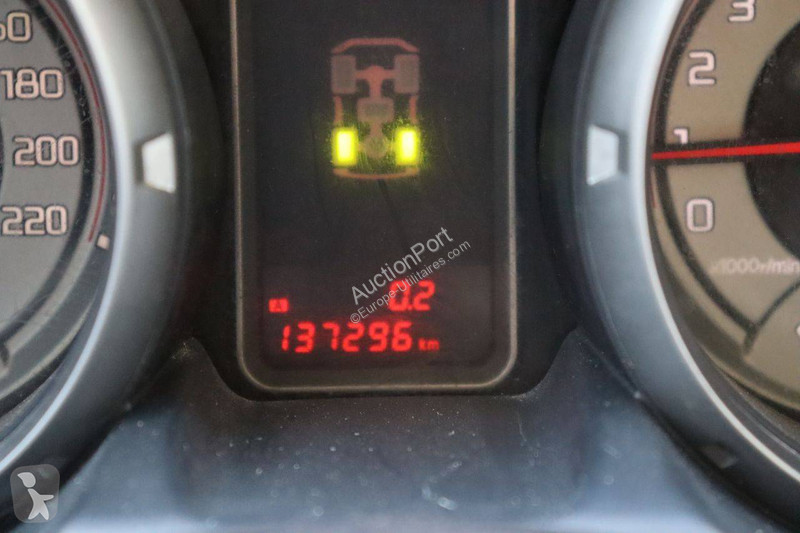 Véhicule utilitaire Mitsubishi