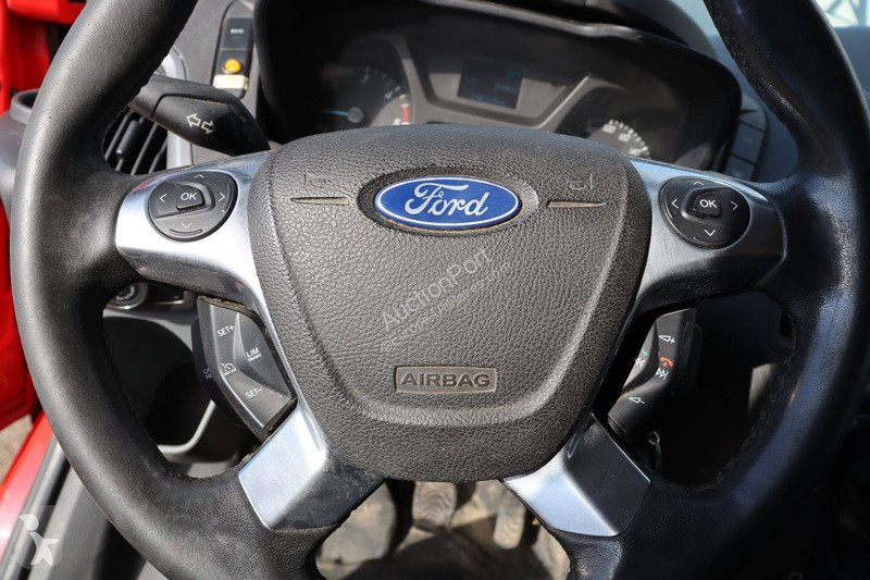 Véhicule utilitaire Ford