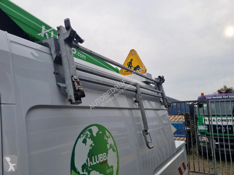 Véhicule utilitaire Renault 2.3 DCI Hoogwerker...