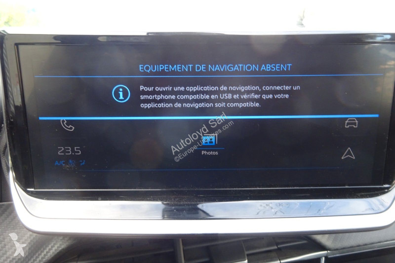 Užitkové vozidlo Peugeot 1,2 HYBRID 136 BVA