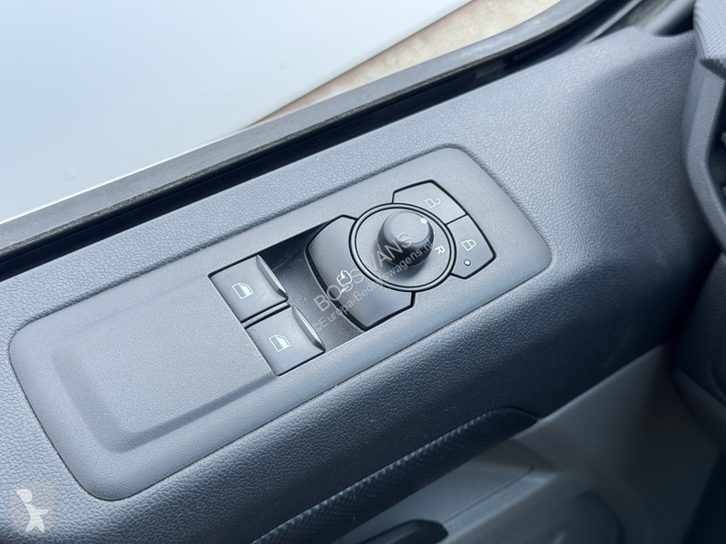 Véhicule utilitaire Ford 2.0 140PK AWD