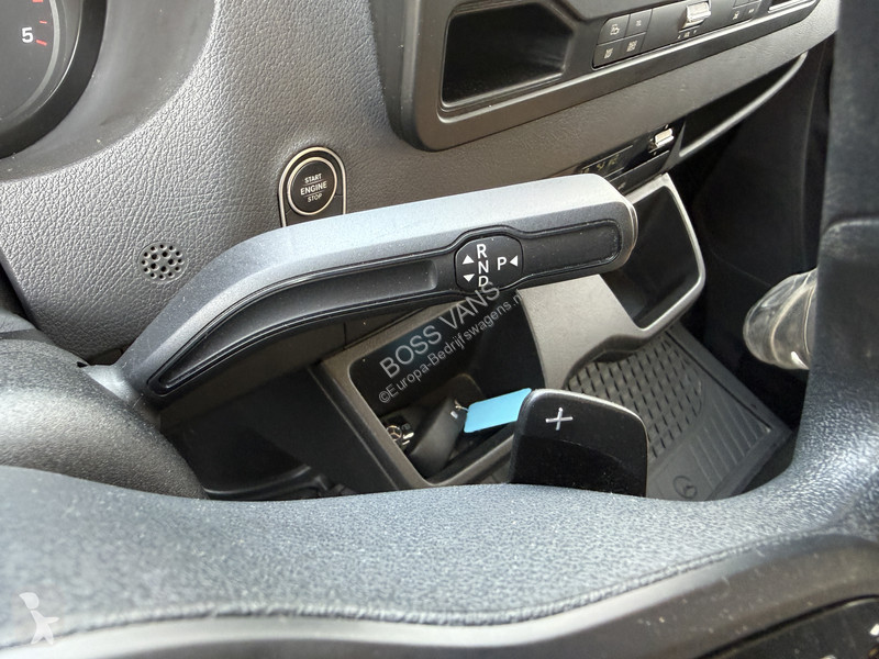 Véhicule utilitaire Mercedes 317 1.9 CDI