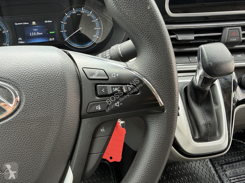 Véhicule utilitaire Maxus e 9 65kWh 204PK e 9