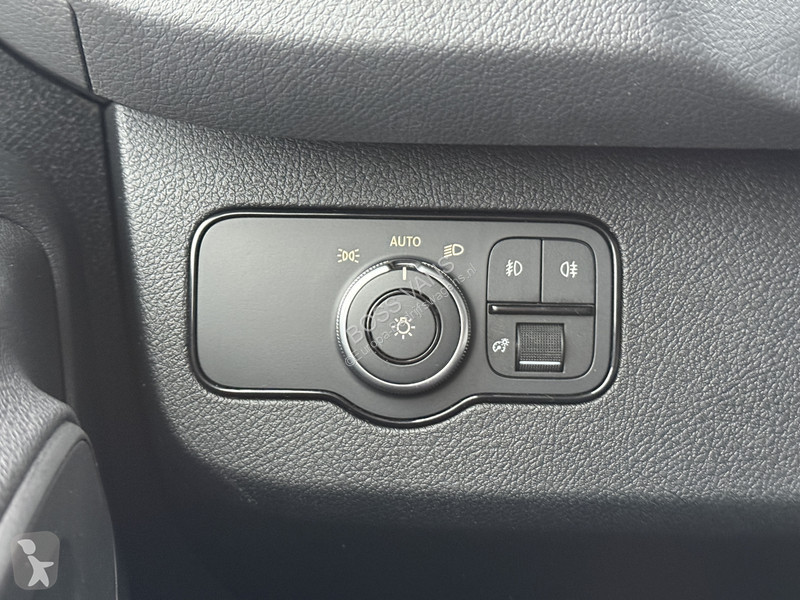 Véhicule utilitaire Mercedes 317 1.9 CDI
