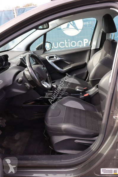 Véhicule utilitaire Peugeot