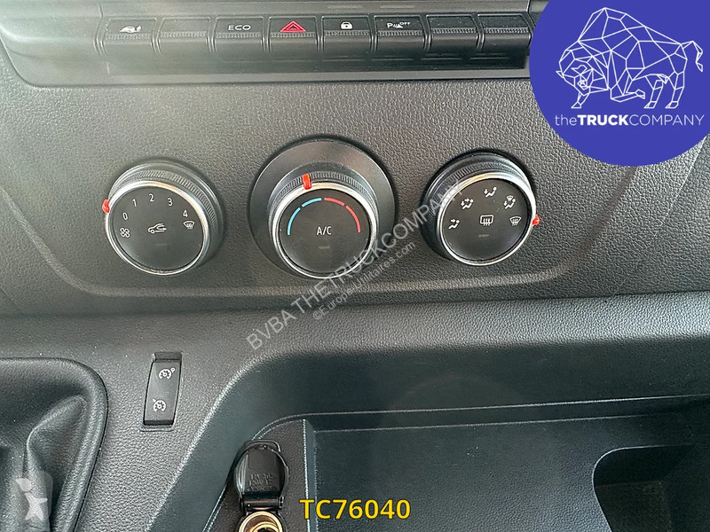 Véhicule utilitaire Renault 130.35 L2H2