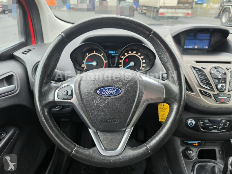 Užitkové vozidlo Ford Courier 1.5 Kombi Trend...
