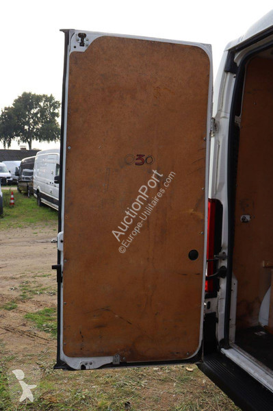 Véhicule utilitaire Peugeot