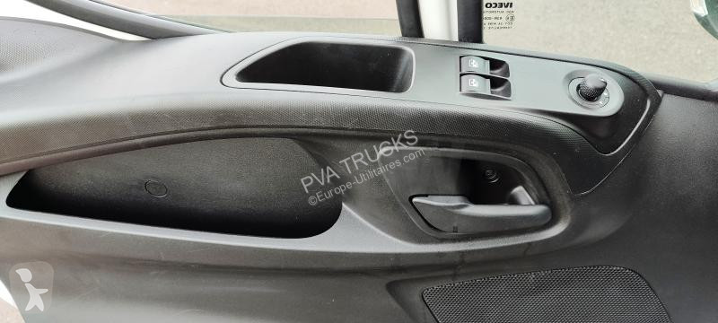 Véhicule utilitaire Iveco FGN 35 C 13 V20 H3...