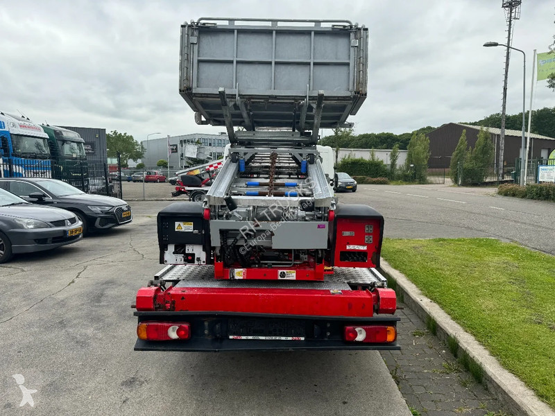 Véhicule utilitaire Nissan UNIT CABSTAR 35.13 +...
