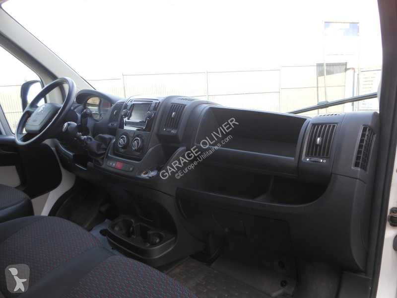 Véhicule utilitaire Citroën 30 L1H1 2.0 Bluehdi...