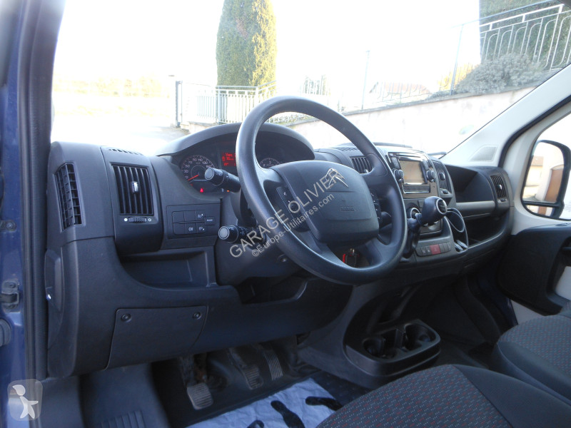 Véhicule utilitaire Citroën 35 L2H2 2.0 Bluehdi...