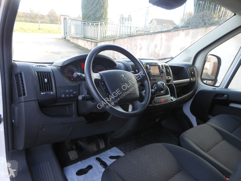 Bedrijfswagen Peugeot 333 L2H2 2.2 Bluehdi 140...