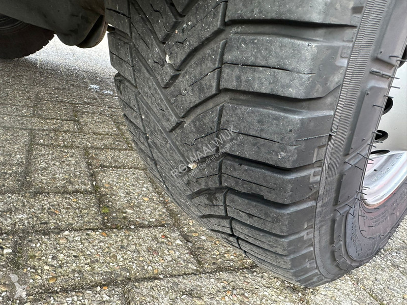 Véhicule utilitaire Iveco 35S14 APK 29-08-2026,...