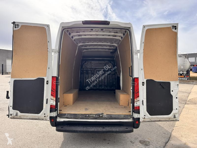 Veicolo commerciale Iveco 35-S-16