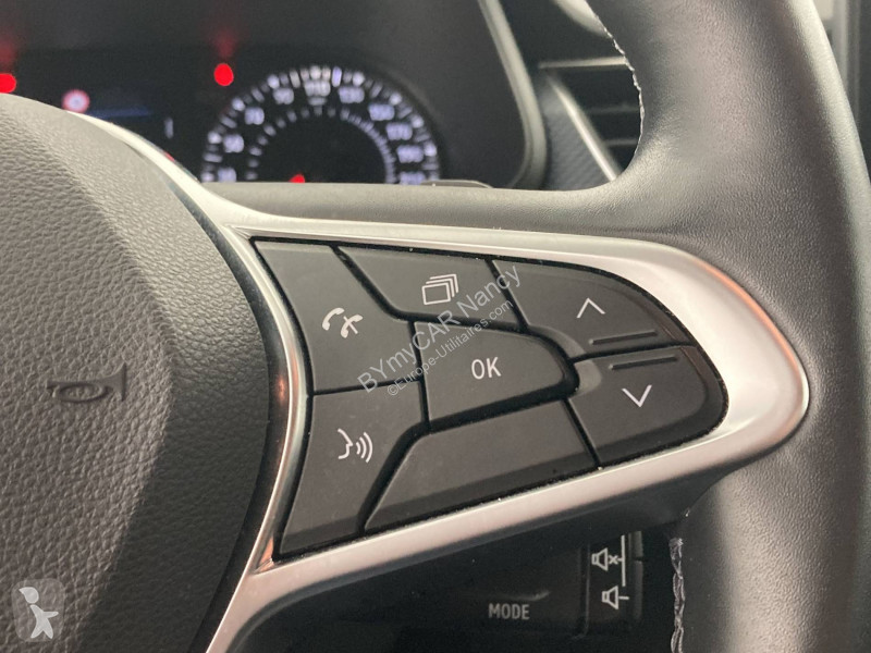 Autoutilitară Renault Arkana mild hybrid 140...