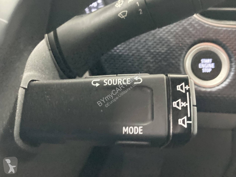 Autoutilitară Renault Arkana mild hybrid 140...