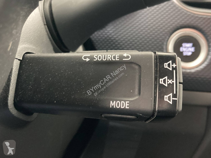 Autoutilitară Renault Arkana mild hybrid 140...