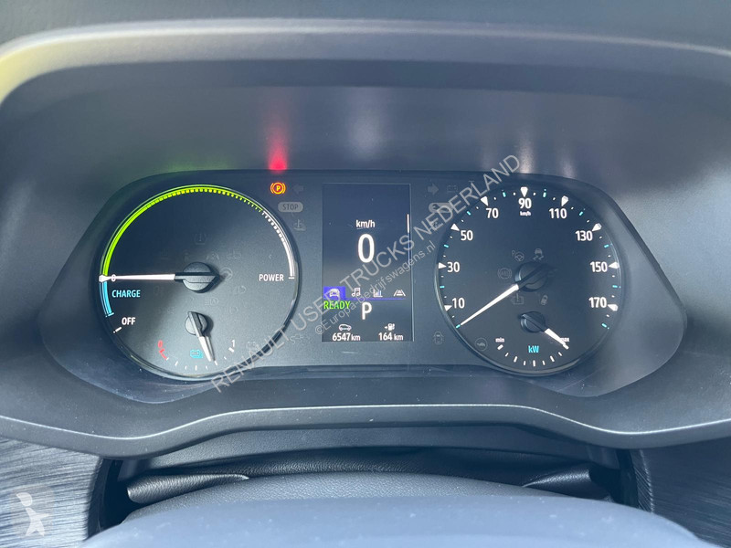 Furgoneta Renault E-Tech Red L2 H1, Airco, Nav,...