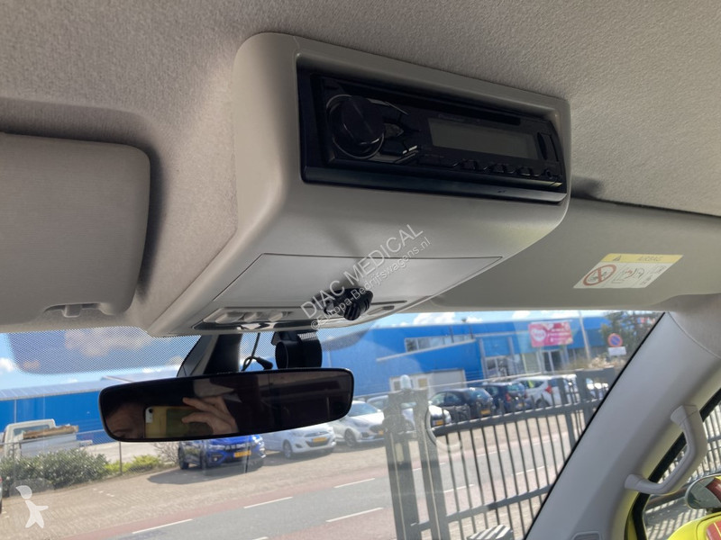 Véhicule utilitaire Volkswagen 2.0 TDI L2H2 Kombi