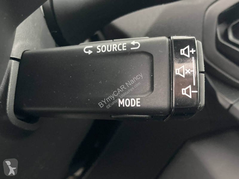 Autoutilitară Dacia Bigster TCe 140