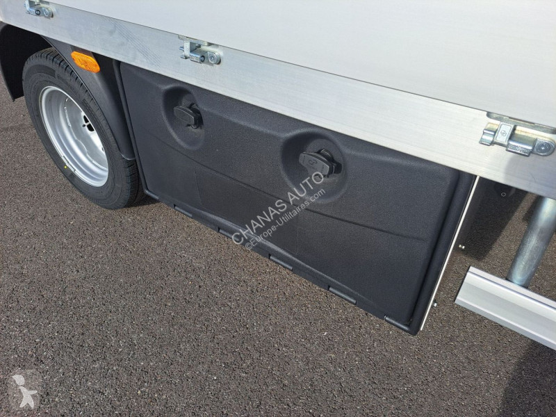 Veicolo commerciale Iveco 35C18H8 180CV 3L...