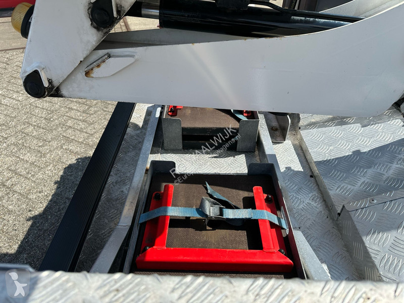 Véhicule utilitaire Iveco 35S14 APK 10-07-2026...