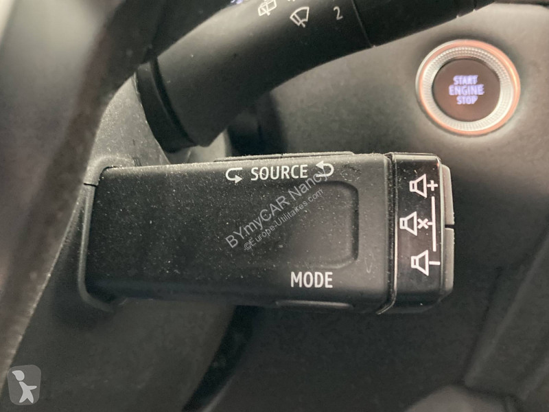 Veículo utilitário Renault Captur TCe 90