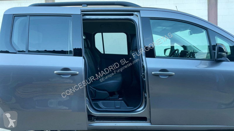 Autoutilitară Mercedes 200 45 kWh