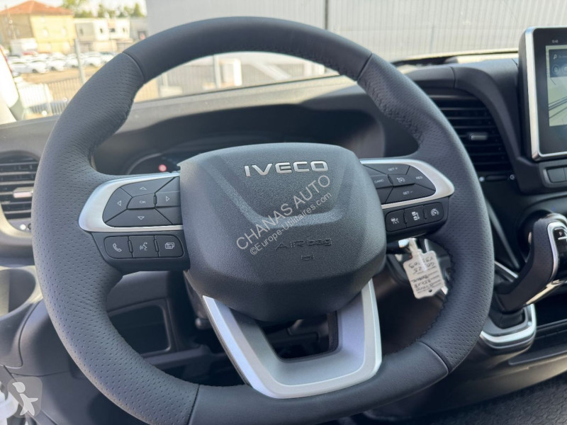 Autoutilitară Iveco 35C18 A8 180CV 3L 30M3