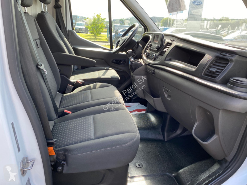 Autoutilitară Ford P350 L2H2 2.0 EcoBlue 130ch...