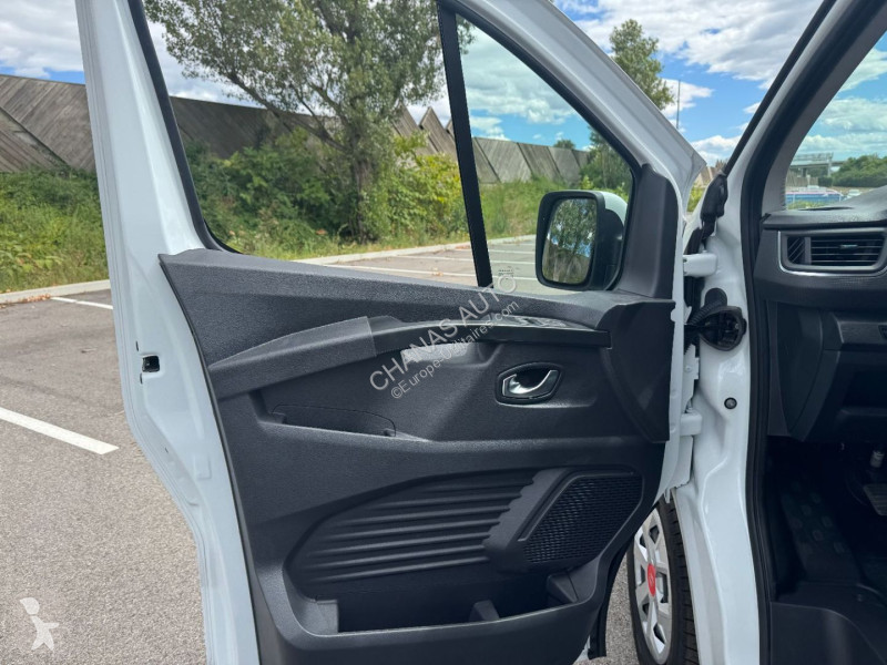 Veicolo commerciale Renault L2H1 3T BLUE DCI...
