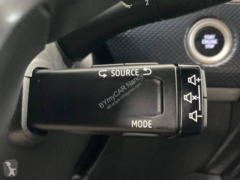 Autoutilitară Renault Arkana mild hybrid 140...
