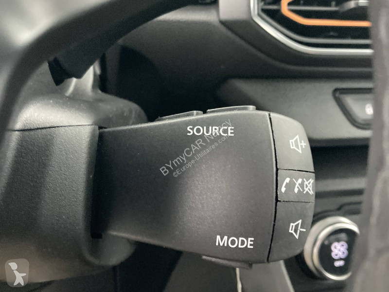Veículo utilitário Dacia Sandero ECO-G 100