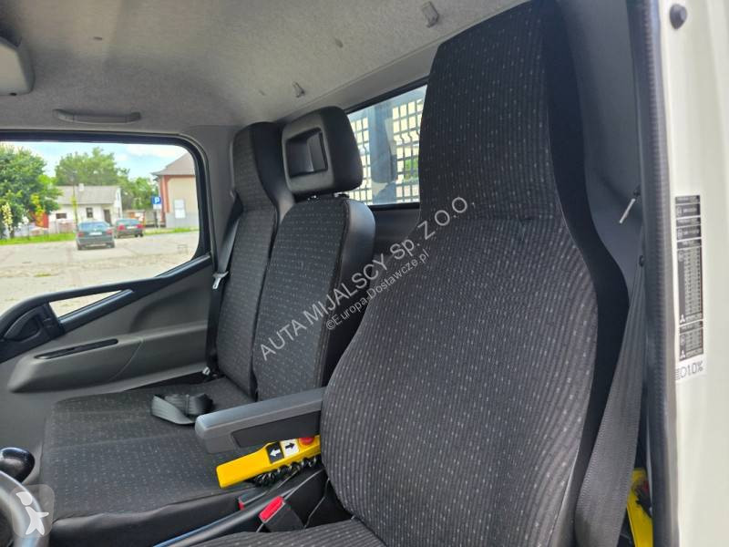 Véhicule utilitaire Mitsubishi Fuso