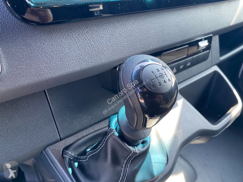 Autoutilitară Mercedes Furgone Traz. Post