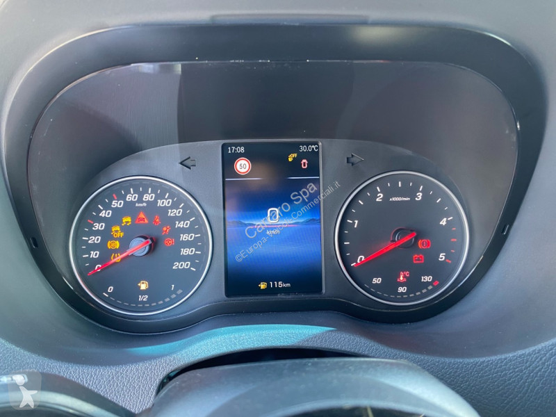 Autoutilitară Mercedes Furgone Traz. Post