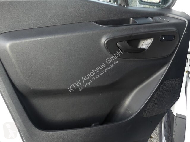 Veicolo commerciale Mercedes 317...