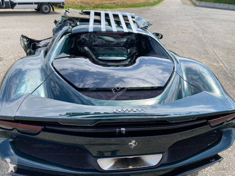 Autoutilitară Ferrari