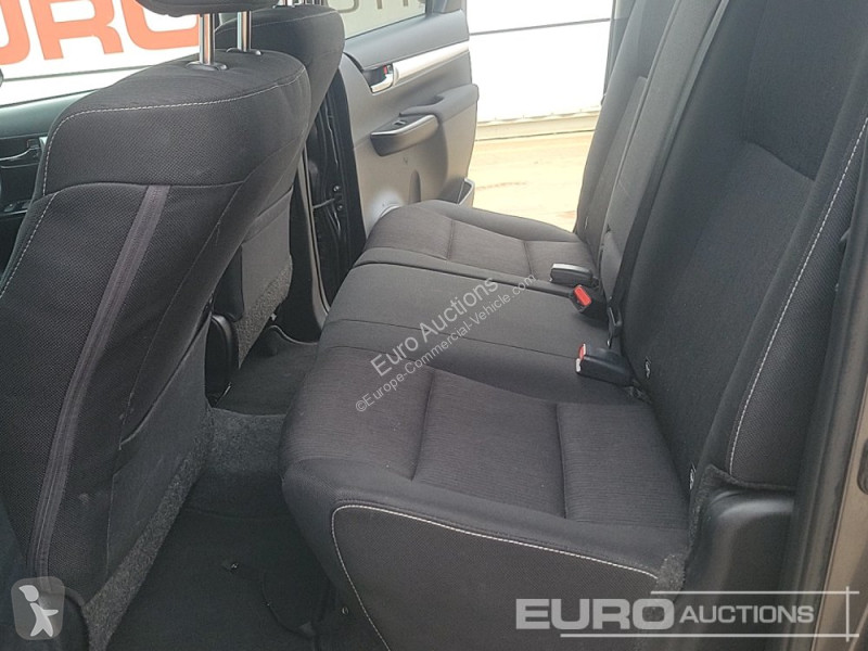 Furgoneta Toyota Hilux