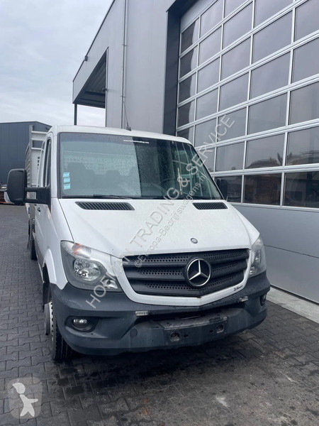 Bedrijfswagen Mercedes 519