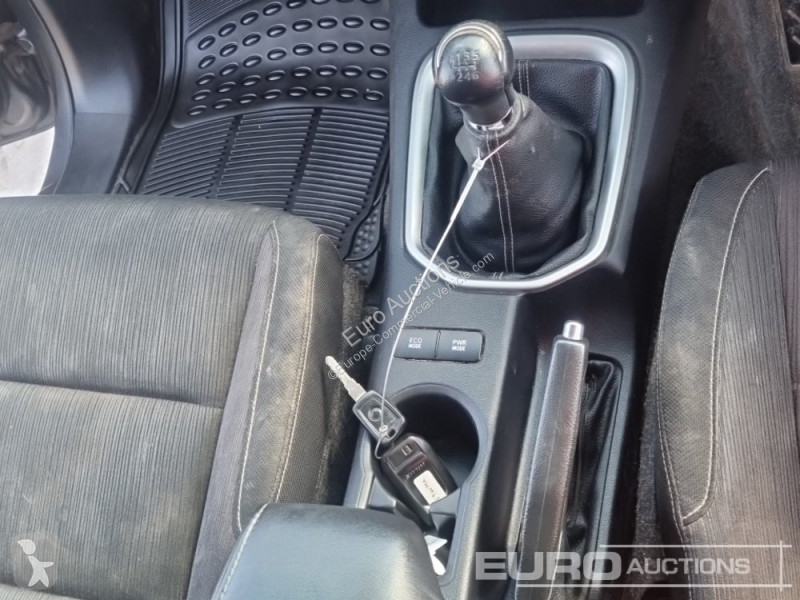 Véhicule utilitaire Toyota Hilux Invincible X