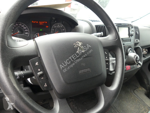 Autoutilitară Peugeot