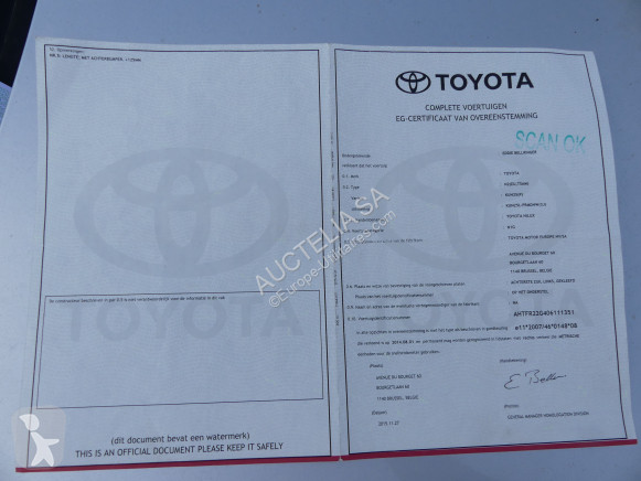 Véhicule utilitaire Toyota Hilux