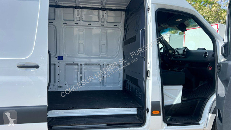 Autoutilitară Mercedes eSprinter pro medio 56kw
