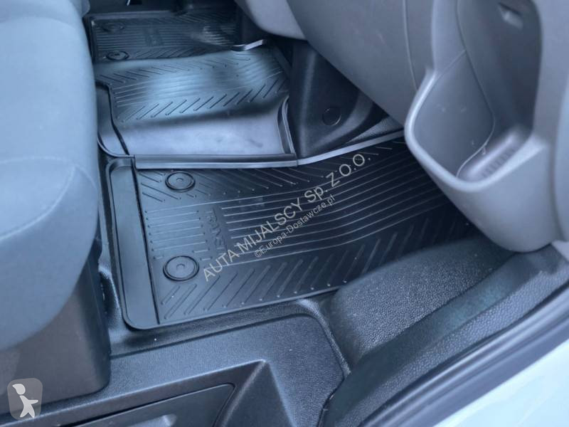 Samochód dostawczy Ford