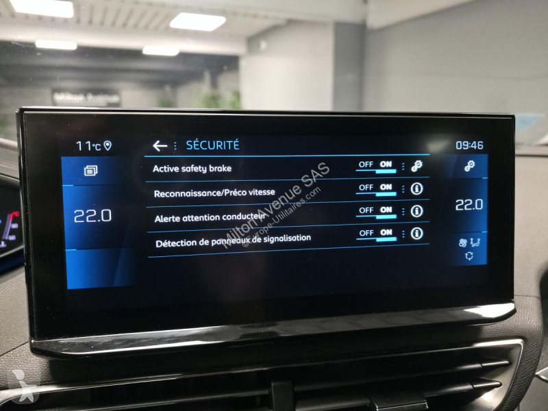 عربة نفعية Peugeot 5008 1.5 BlueHDi - 130 - BV...